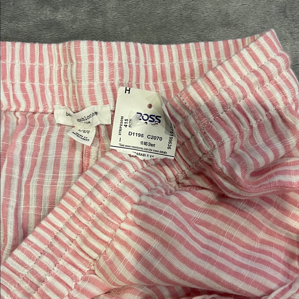 beachlunchlounge Women's Pink and White Striped Cargo Shorts - Picture 2 of 2